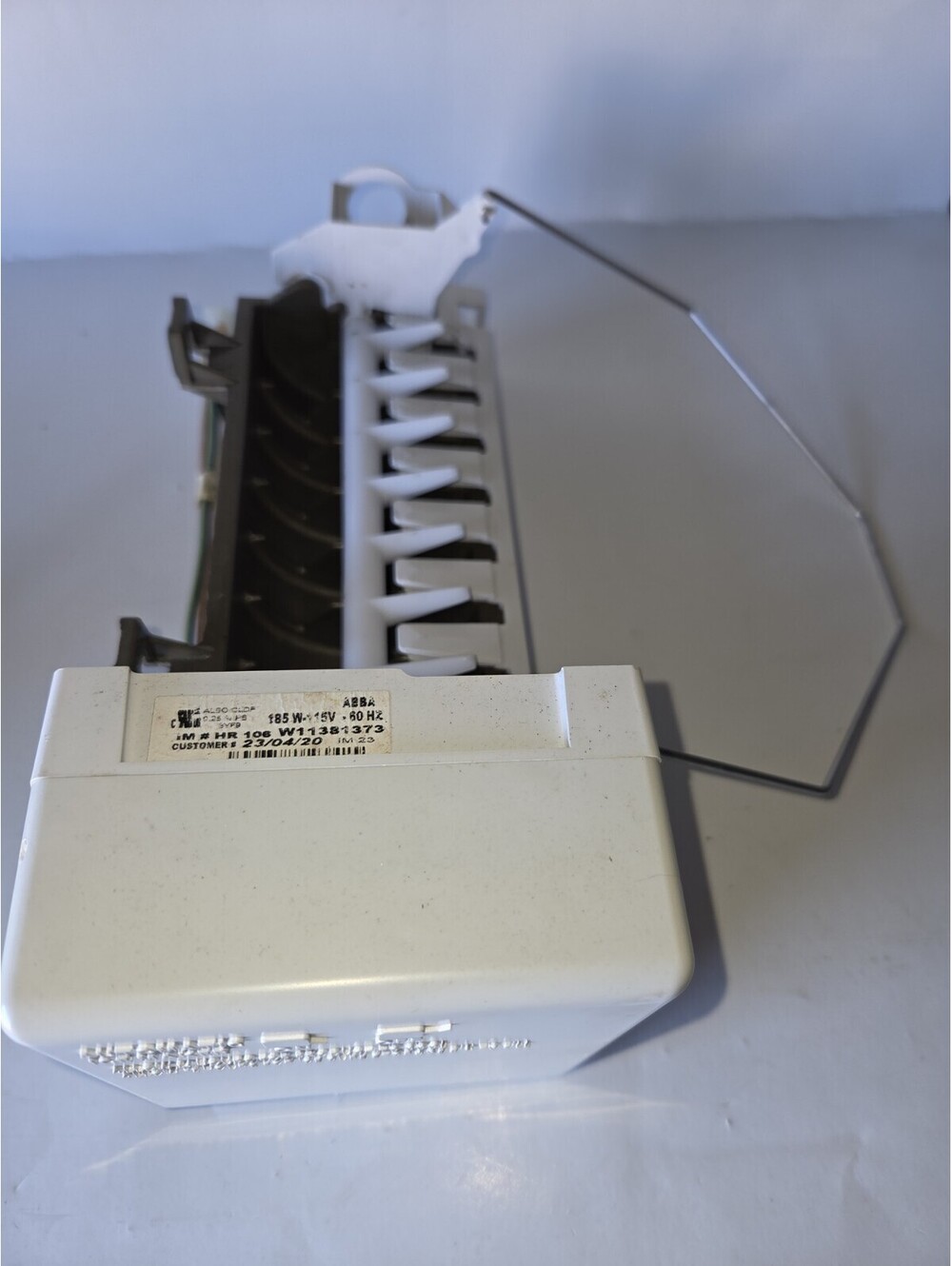 OEM Genuine Whirlpool Refrigerator Ice Maker Part #W11381373, W11542654 SF1